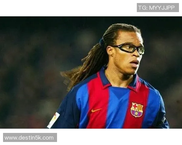 唯美足球明星头像女士展现运动魅力与时尚风采的完美结合